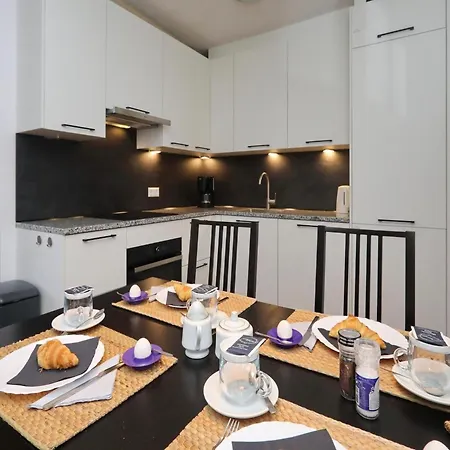 Spacious Near Forest