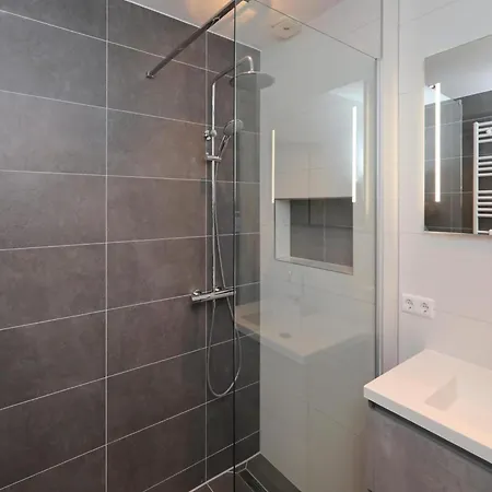 Spacious Near Forest Holiday home *